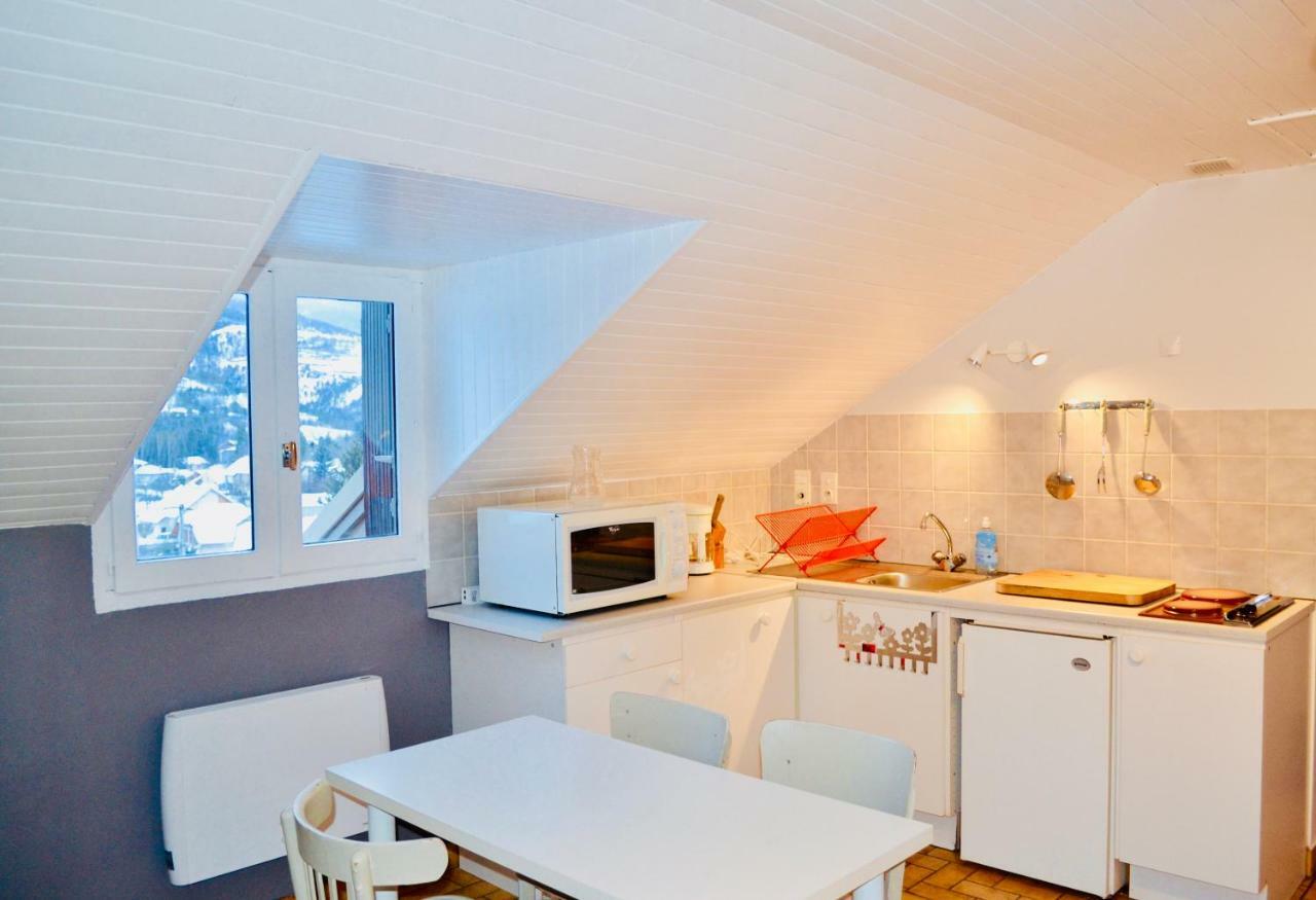 Location Le Queron Lejlighed Guillestre Eksteriør billede